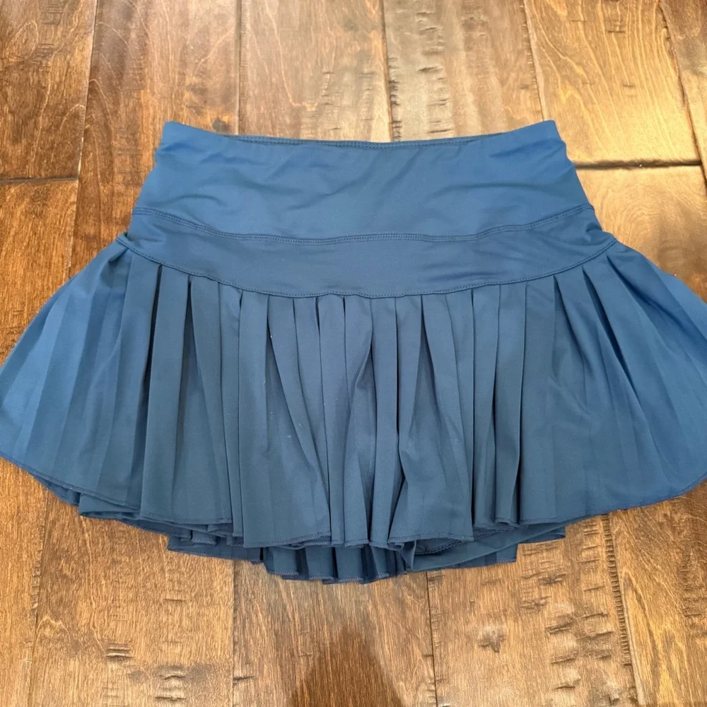 Gold Hinge Teal Pleated Tennis Skirt size Medium Athleisure Athletic Tennis Prep - Picture 2 of 8